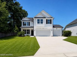 266 E Red Head Circle, Sneads Ferry, NC 28460