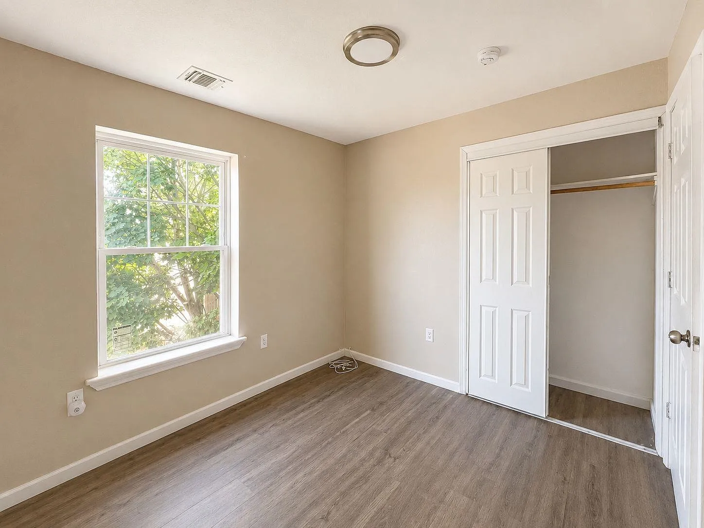 3 bed, 2.0 bath, $2,250 — Photo 3
