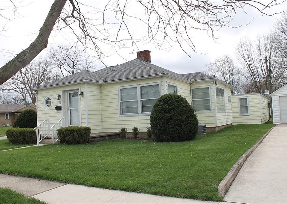1st image of 319 Mulberry Pl