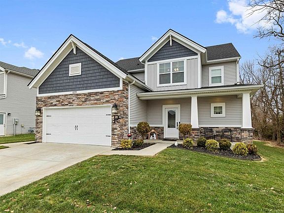 3rd image of 4127 Red Clover Dr