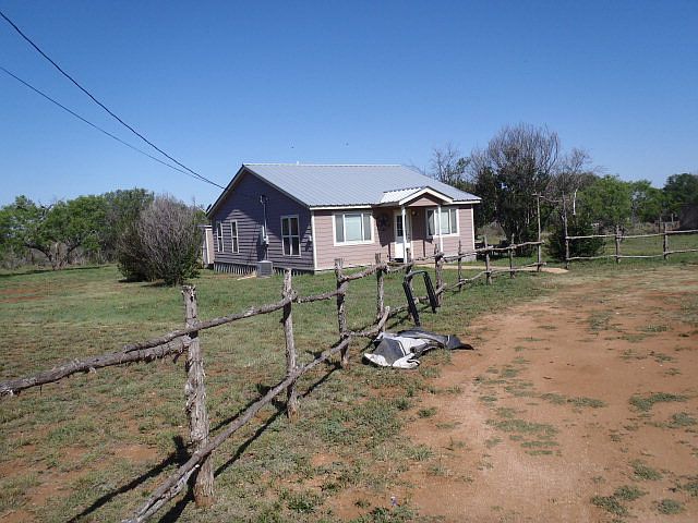 1st image of 15840 E Oak Dr