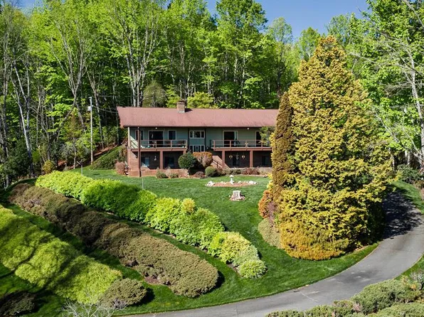 1135 Daves Creek Rd, Franklin, NC 28734