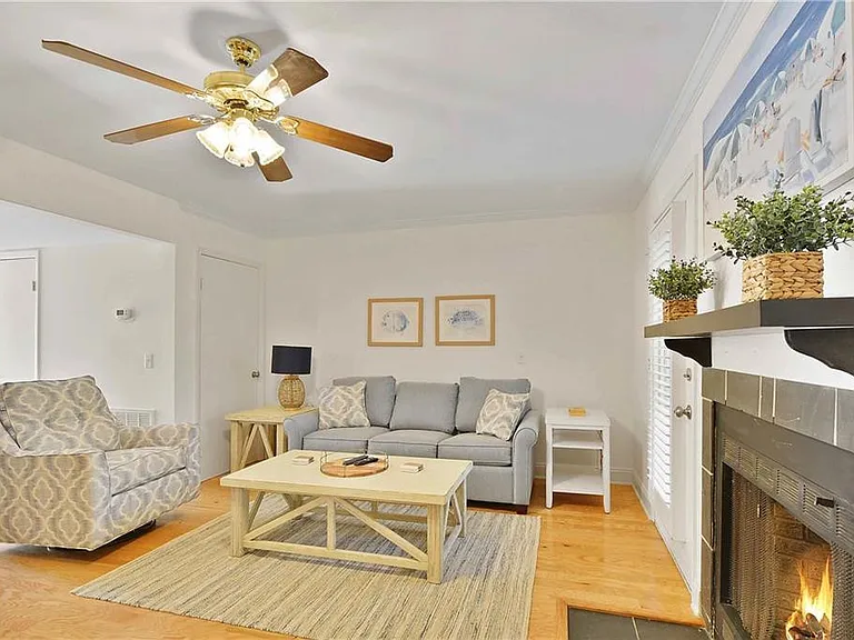1000 Sea Island Rd #53 — Photo 3