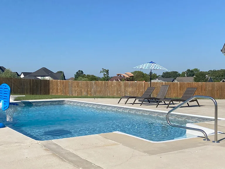 7814 Dunwoody Dr — Photo 32
