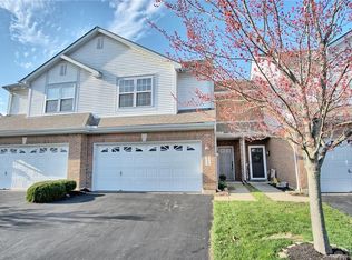 9222 Great Lakes Cir, Dayton, OH 45458