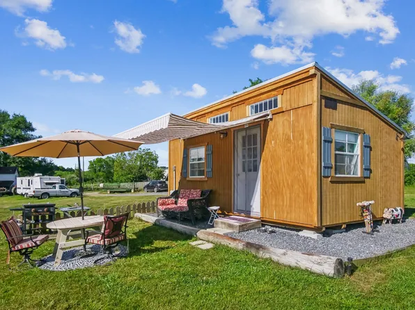 (undisclosed Address), Edinburg, VA 22824