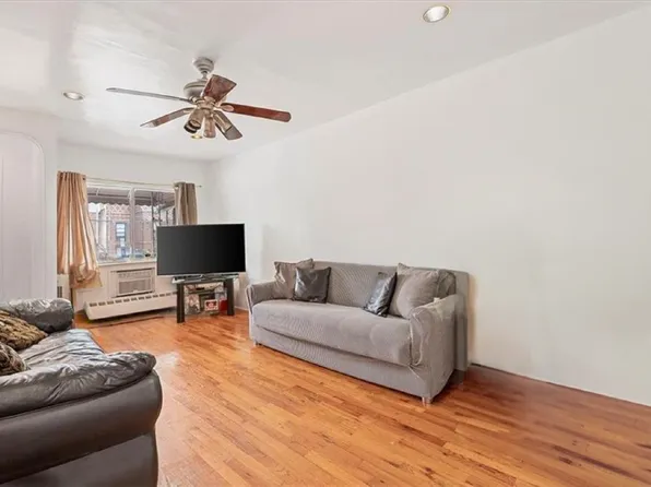 1650 East 55th Street image 12 of 25