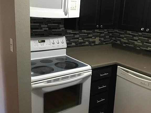 3rd image of 425 S 1000 E APT 306C
