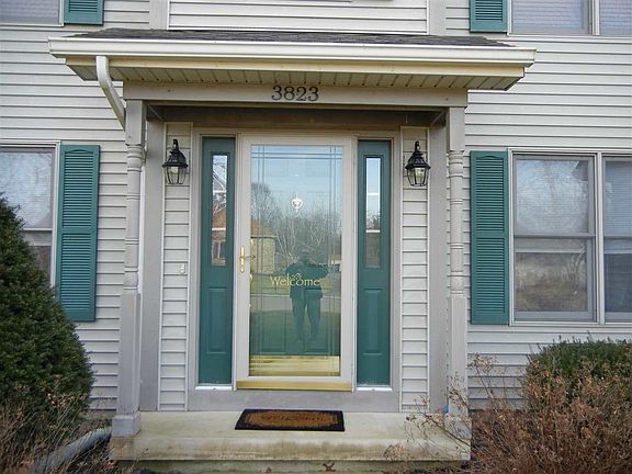 2nd image of 3823 Pershing Dr