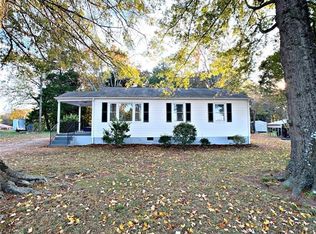 3435 1st Avenue Cir NW, Hickory, NC 28601