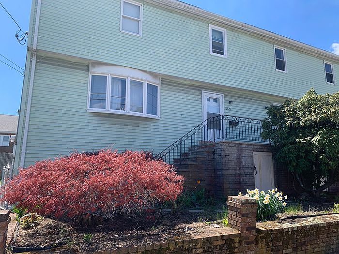 1st image of 589 Riverside Ave