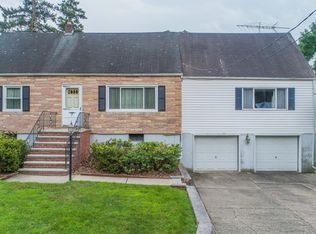 39 Tosch Ave, Wayne, NJ 07470