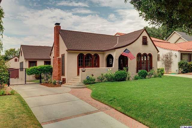 1st image of 2053 Primrose Ave