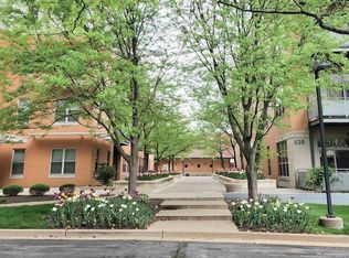 652 Emerson Rd APT 105, Saint Louis, MO 63141