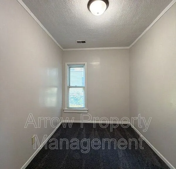 625 S 3rd St — Photo 9