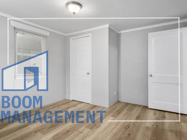1411 Parham St — Photo 7