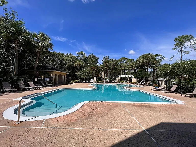 2624 Robert Trent Jones Dr #633 — Photo 17