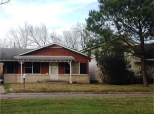207 Garfield St, La Porte, TX 77571
