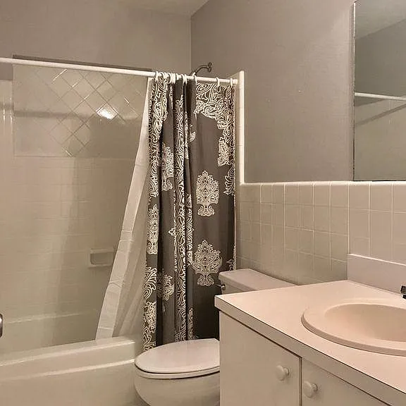 746 Azalea Ln — Photo 9