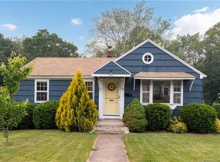 158 Winslow Dr, West Haven, CT 06516