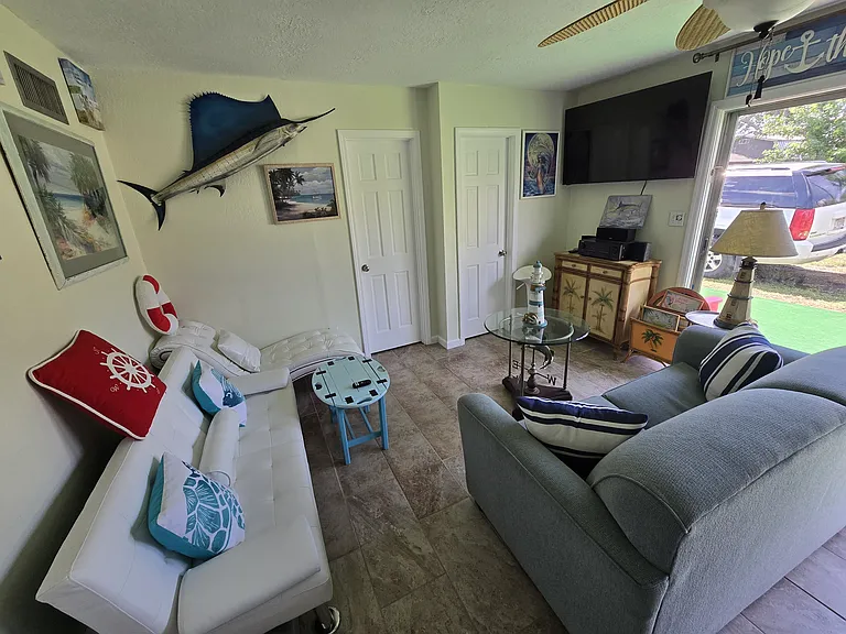 125 Sherwood Ave — Photo 37