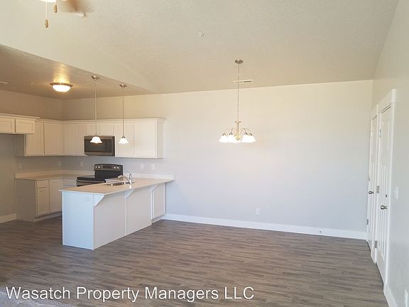 3rd image of 14483 S Selvig Way Unit B301