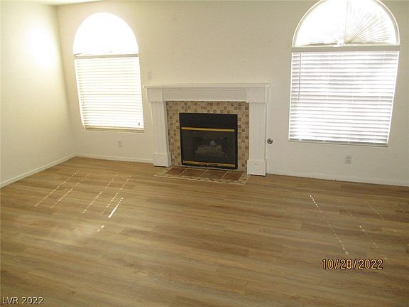 3rd image of 7736 Almeria Ave