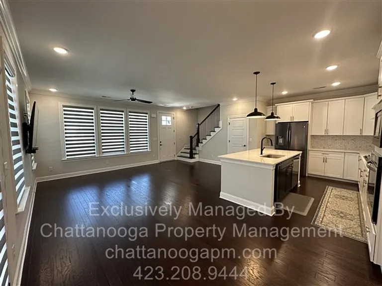 1526 Bowtie Rd — Photo 6