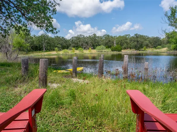 270 Dry Creek Rd, Elgin, TX 78653