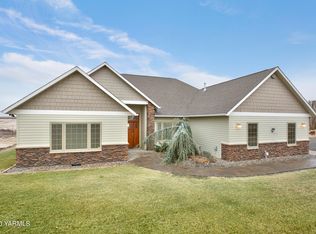 1800 Cook Rd, Yakima, WA 98908
