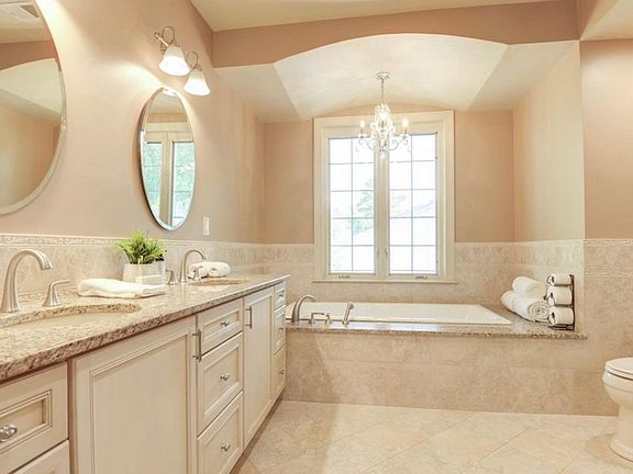 3rd image of 12037 Stuart Ridge Dr