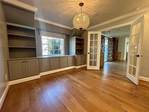 4th image of 15719 Foxgate Rd