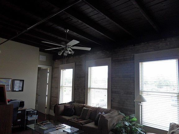 4th image of 301 S Collins St APT 202