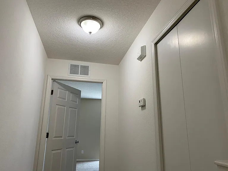 7350 Canterbury St — Photo 34