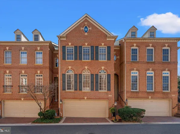 722 Hawkins Way, Alexandria, VA 22314