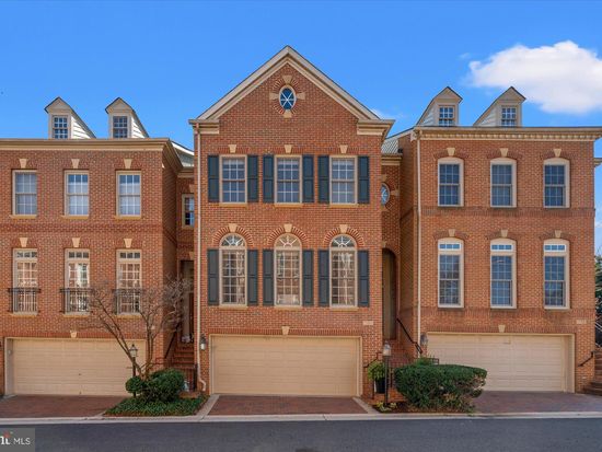 722 Hawkins Way, Alexandria, VA 22314