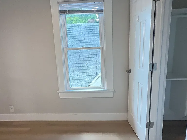 508 N Lincoln St — Photo 8