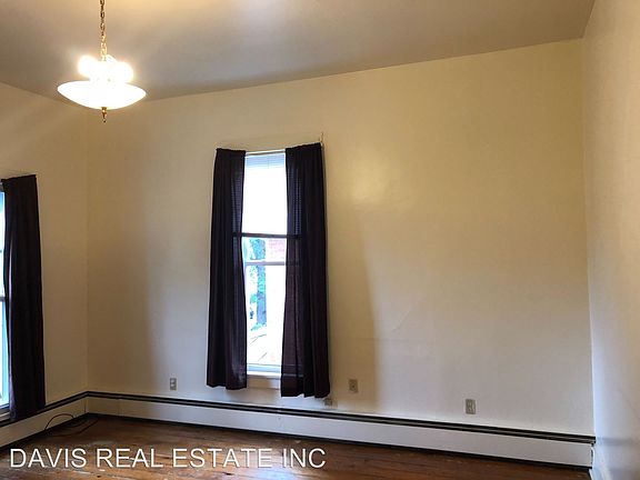 4th image of 412 Main St APT 8