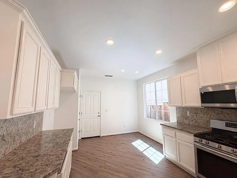 291 Candela Cir — Photo 5