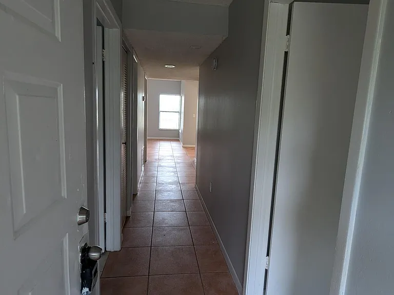1051 Clearmont St NE #202 — Photo 2