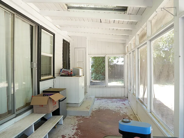 1531 W Mendocino Ave — Photo 16