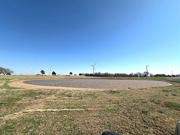 5th image of 1000 E Blaine Rd