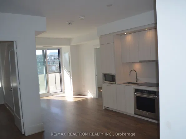 480 Front St W #903, Toronto, ON M5V 0V5