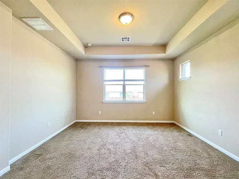 16412 Vescovo Ln — Photo 17