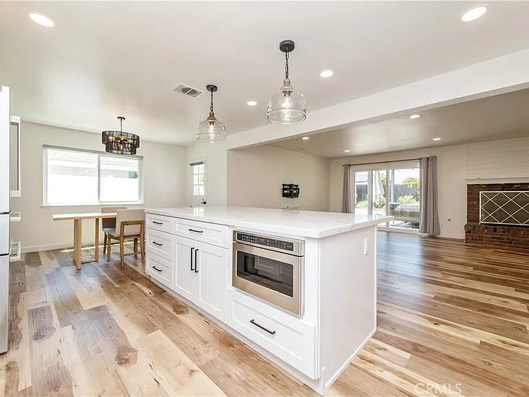 13381 Del Cerro Dr — Photo 7