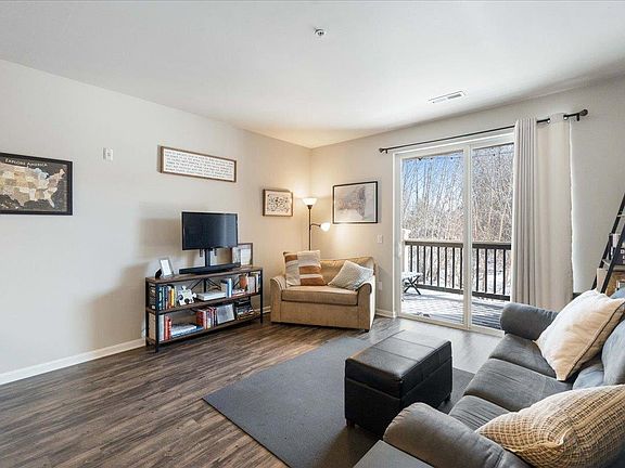 3rd image of 5192 Sassafras Dr #111