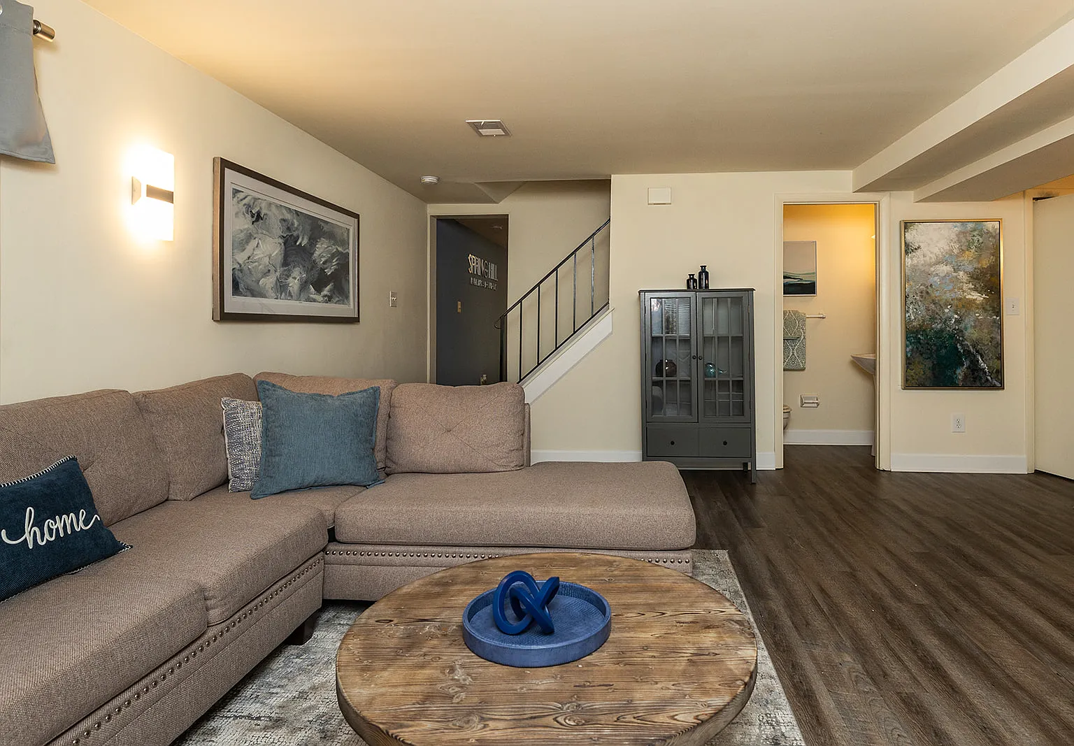 Spring Hill Apartments & Townhomes — Photo 3