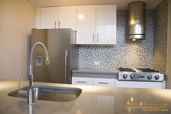 Sold by aptsandlofts.com | media 5