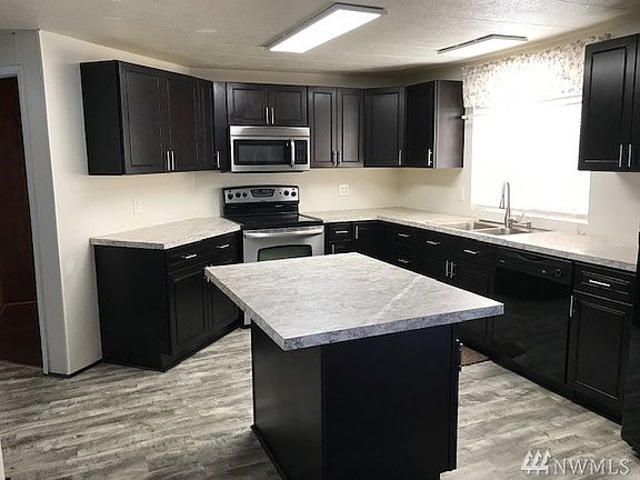 2nd image of 11510 237th Avenue Ct E