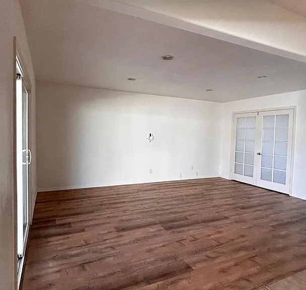 1483 La Corta Cir — Photo 24